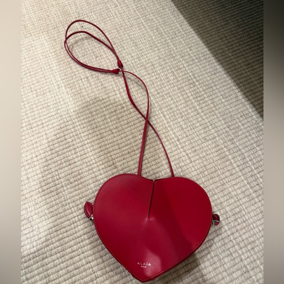 Alaia Le Coeur Red Heart Bag - Picture 3 of 9